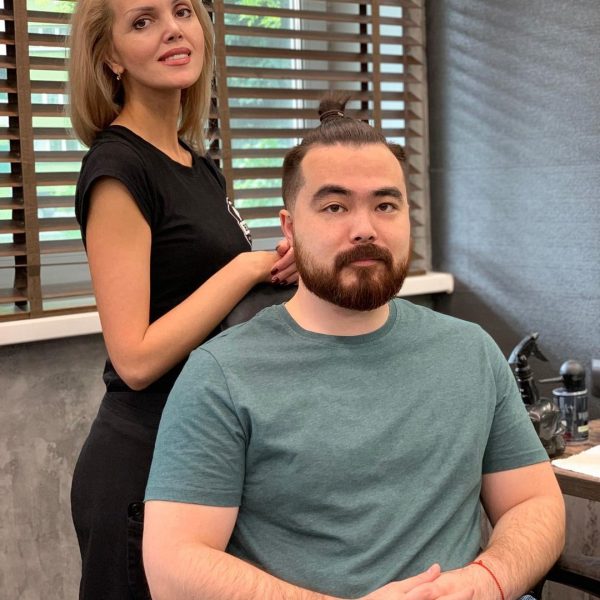 Top Barber Екатерина моделированию усов и бороды» Вот её работа Успейте за…