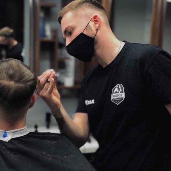 Если вы не знакомы ещё с нашим Barber-om Ильей, то самое время познакомиться О…