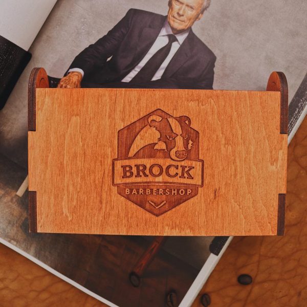 Посещение Brock — самый лучший подарок отцу, брату или другу. Стрижки, бритьё, …