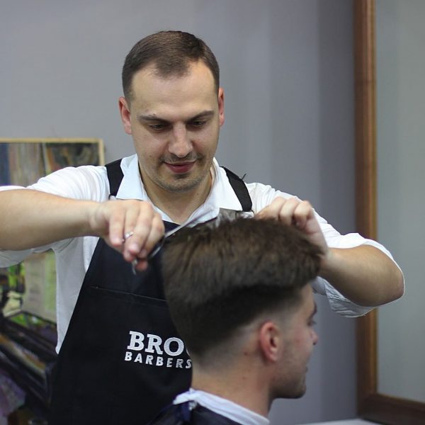 Провели пять рабочих дней в напряженном темпе? Приходите к нам в BROCK – мы прив...