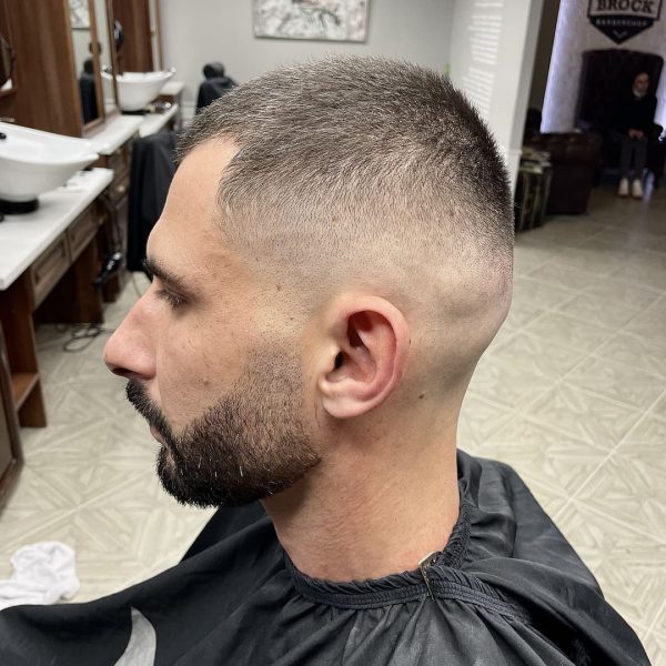 Работа нашего Pro Barber-a Артура Идеальный переход + идеальный контур бороды …