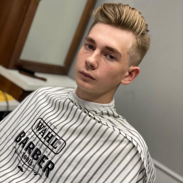 Работа Pro Barber-а Анны Этот мастер работает по двум адресам: Скрыганова 4Д П…