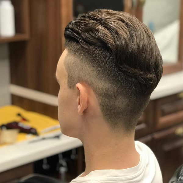 Работа PRO Barber-a Дмитрия Шурыгина Этот мастер работает по двум адресам: Поб…