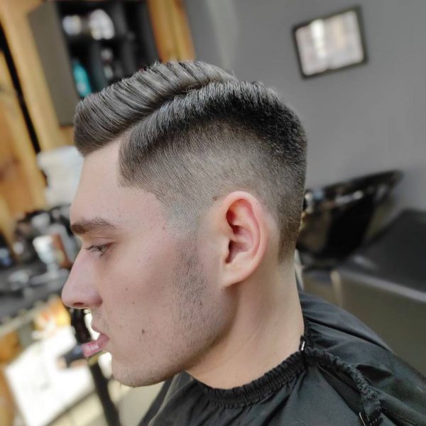 Работа PRO BARBER-а Станислава Мастер работает по адресу: Тимирязева 4 Записы…