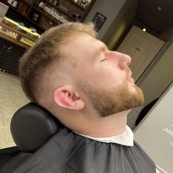 Работа Pro Barbera Артура Мастер работает по адресу : Победителей 65 Ухоженна…