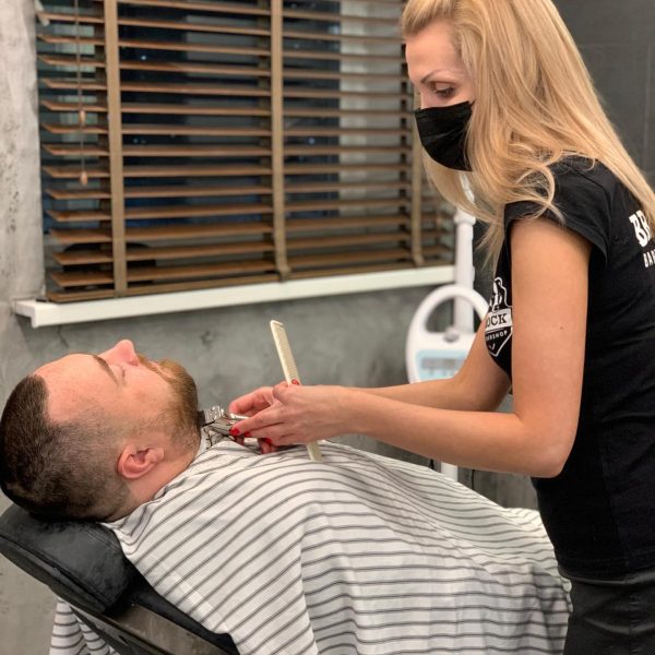 Успейте записаться к TOP Barber-у Екатерине ⠀ Профессиональной копилке Екатери…