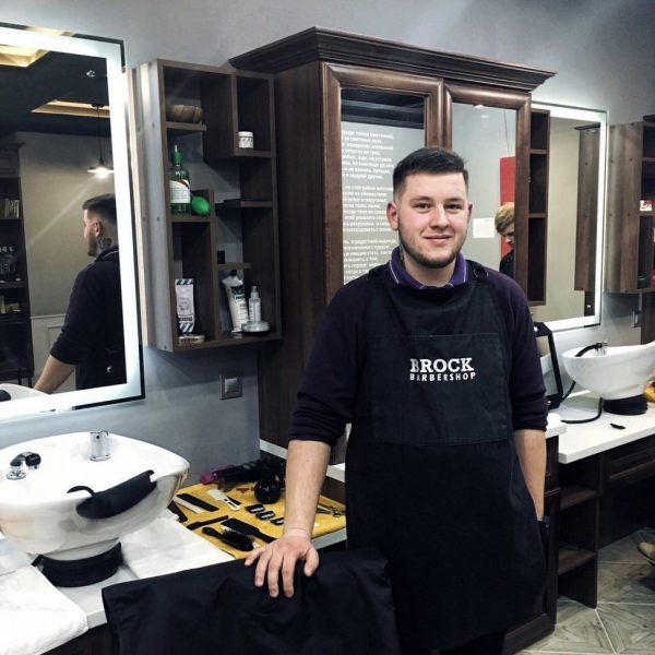 В BROCK со скидкой 50% Знакомьтесь, это Владислав - наш новый и старательный ст...