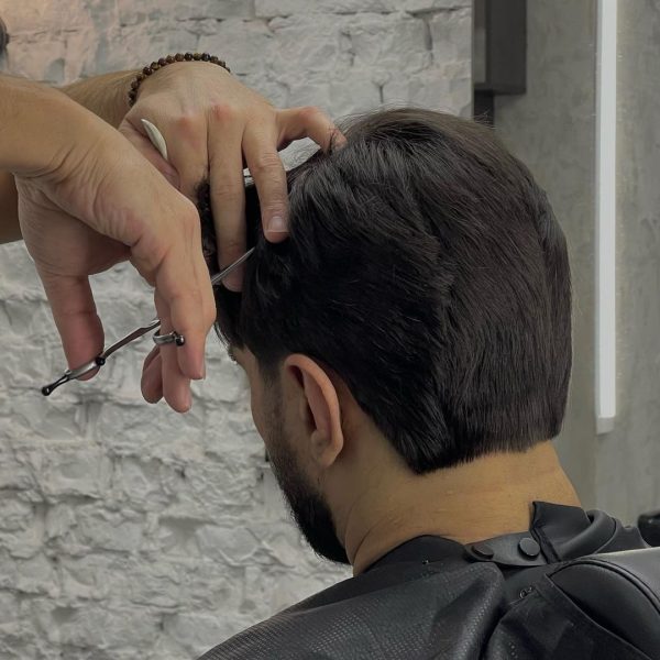 Мы научим вас не только хорошо стричь и брить.