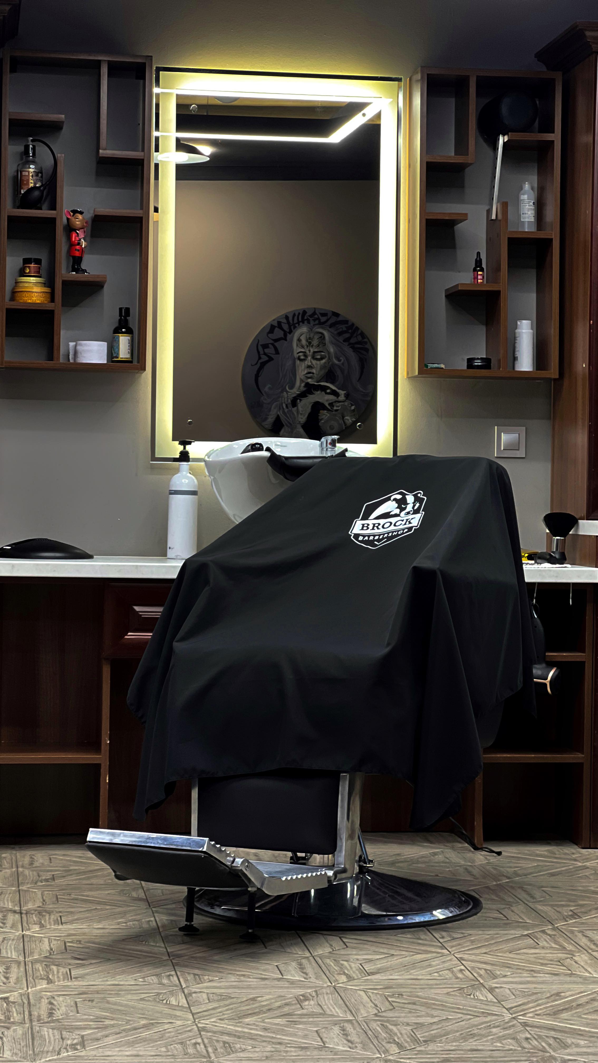 Комплекс «Мужская стрижка машинкой + борода» от Pro Barber Кирилла 1 Комплекс Мужская стрижка машинкой моделирование усов и бороды от