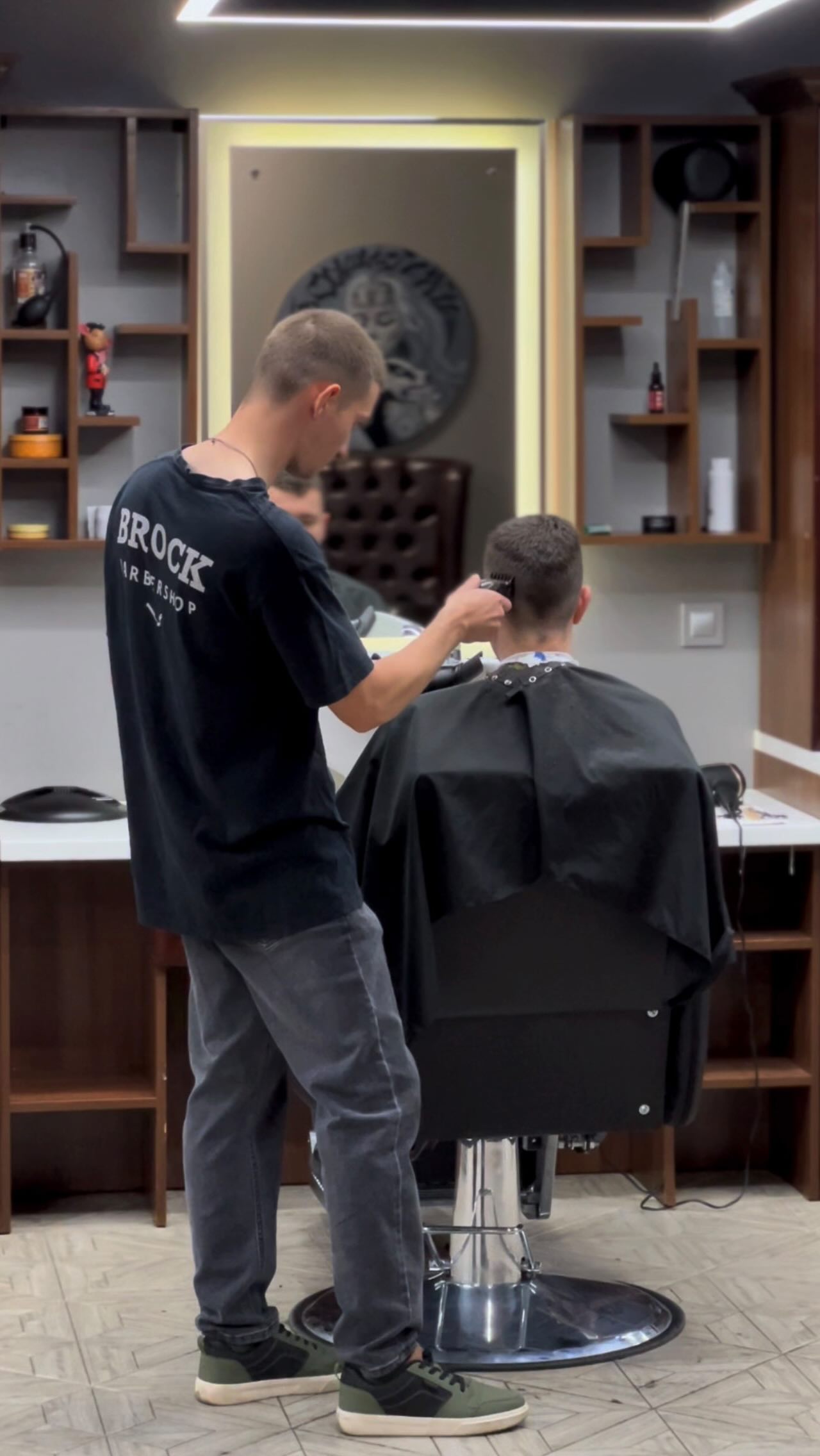 Мужская стрижка от Barber Александра 1 muzhskaya strizhka ot barber aleksandra