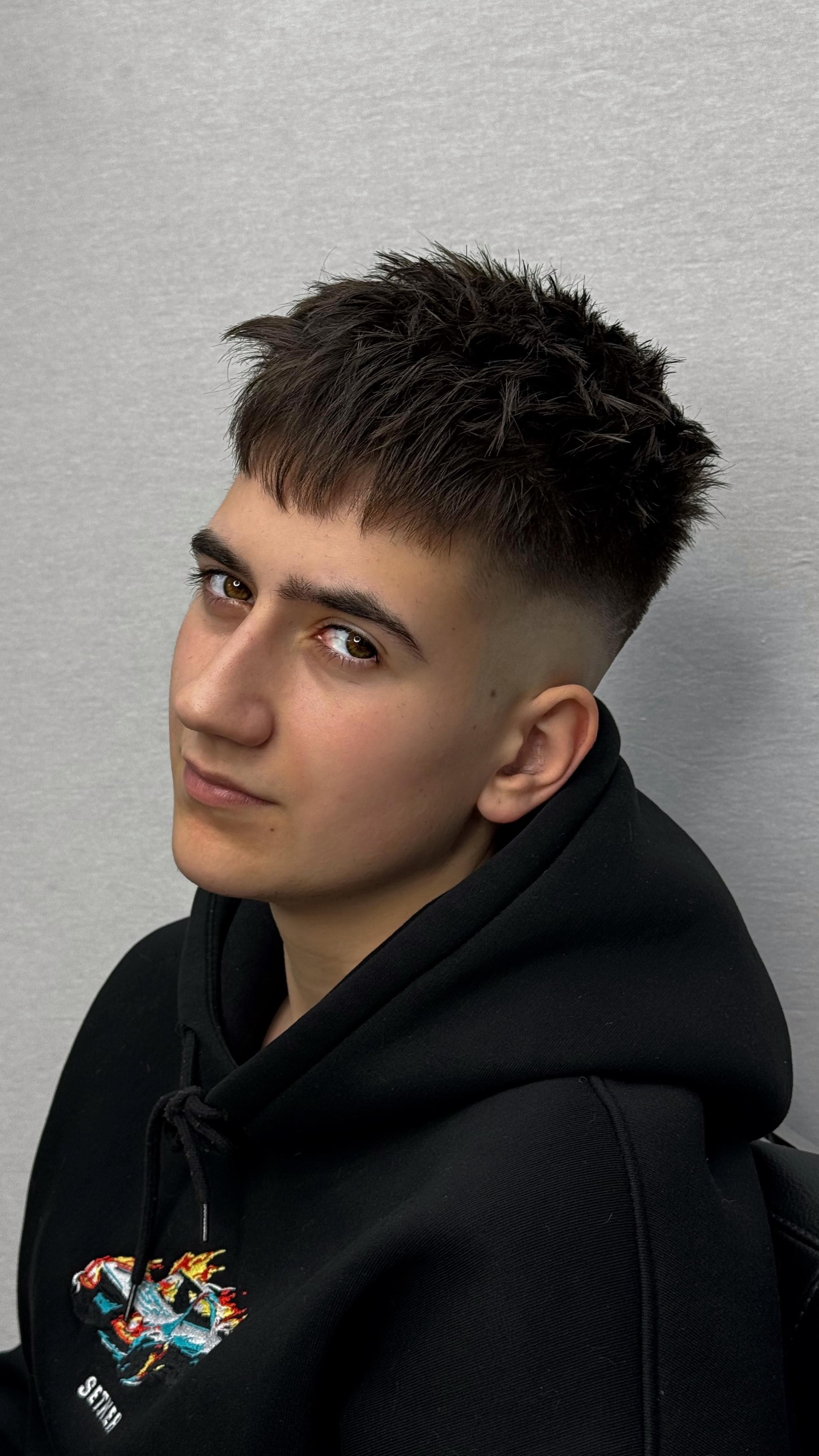 muzhskaya strizhka ot pro barber dari
